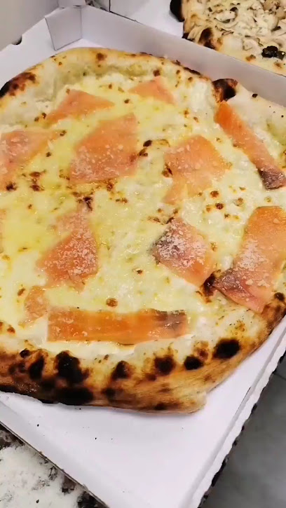 Pizza de Pizzeria Di Napoli à Orléans